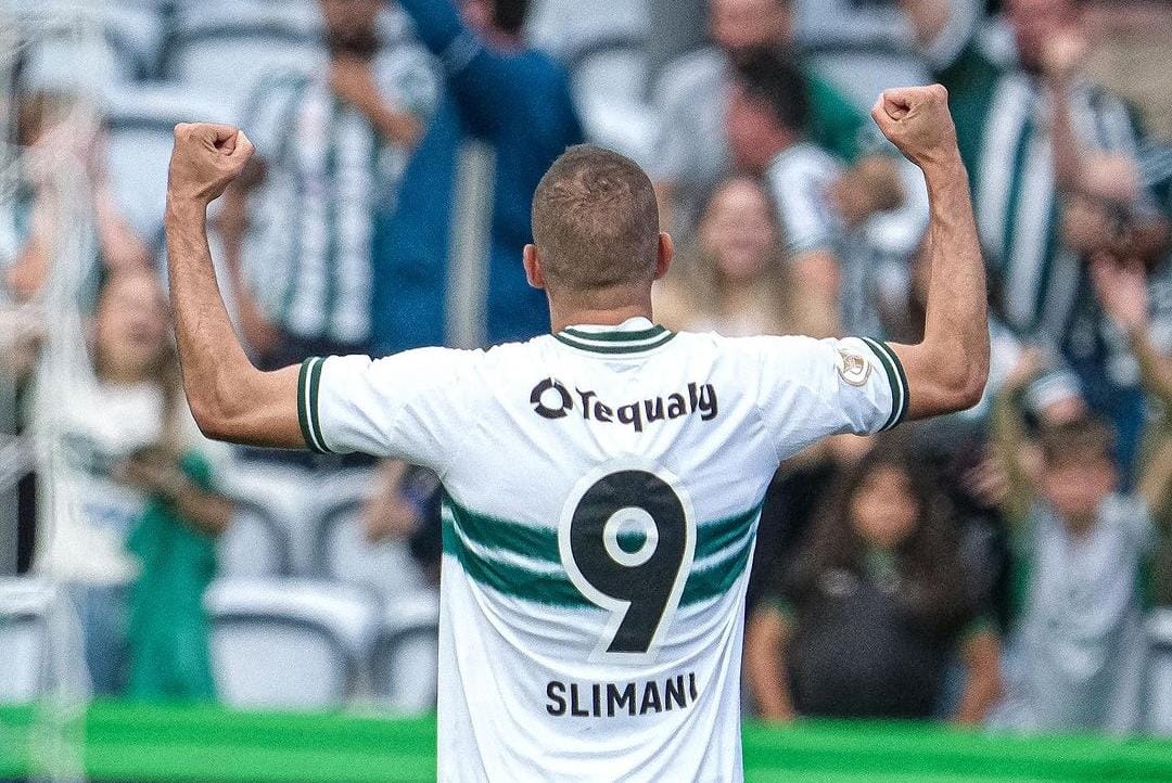 img-Renvoyé  de Coritiba, Islam Slimani signera en Belgique
