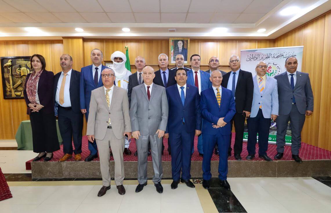 img-J-4 de la clôture des candidatures : une précampagne électorale en demi-teinte