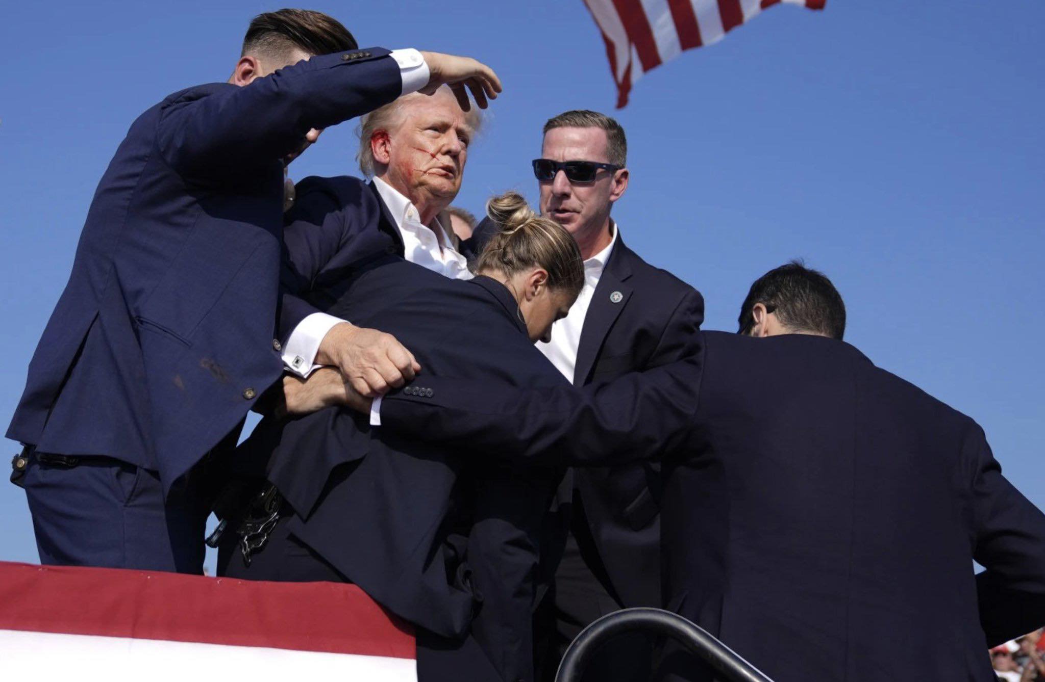 img-Donald Trump échappe à une tentative d’assassinat