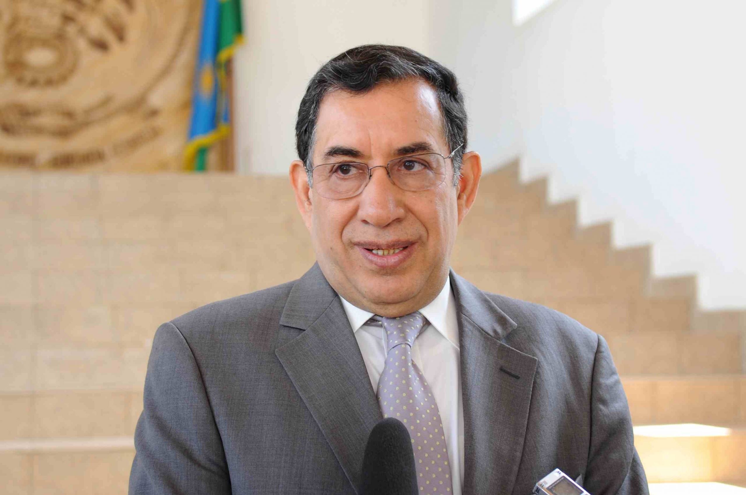 img-Abdelaziz Khellaf, ancien directeur de cabinet de Tebboune, refoulé  de Paris