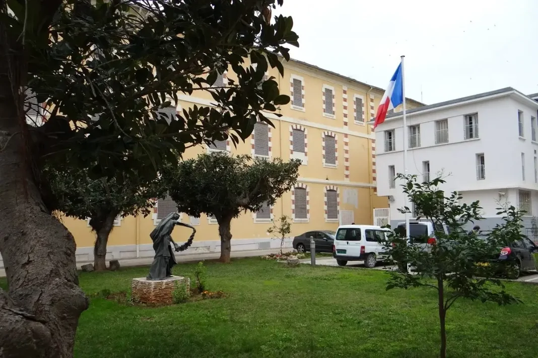 img-Immobilier mis à la disposition de la France : révision des prix ou résiliation de baux de location ?
