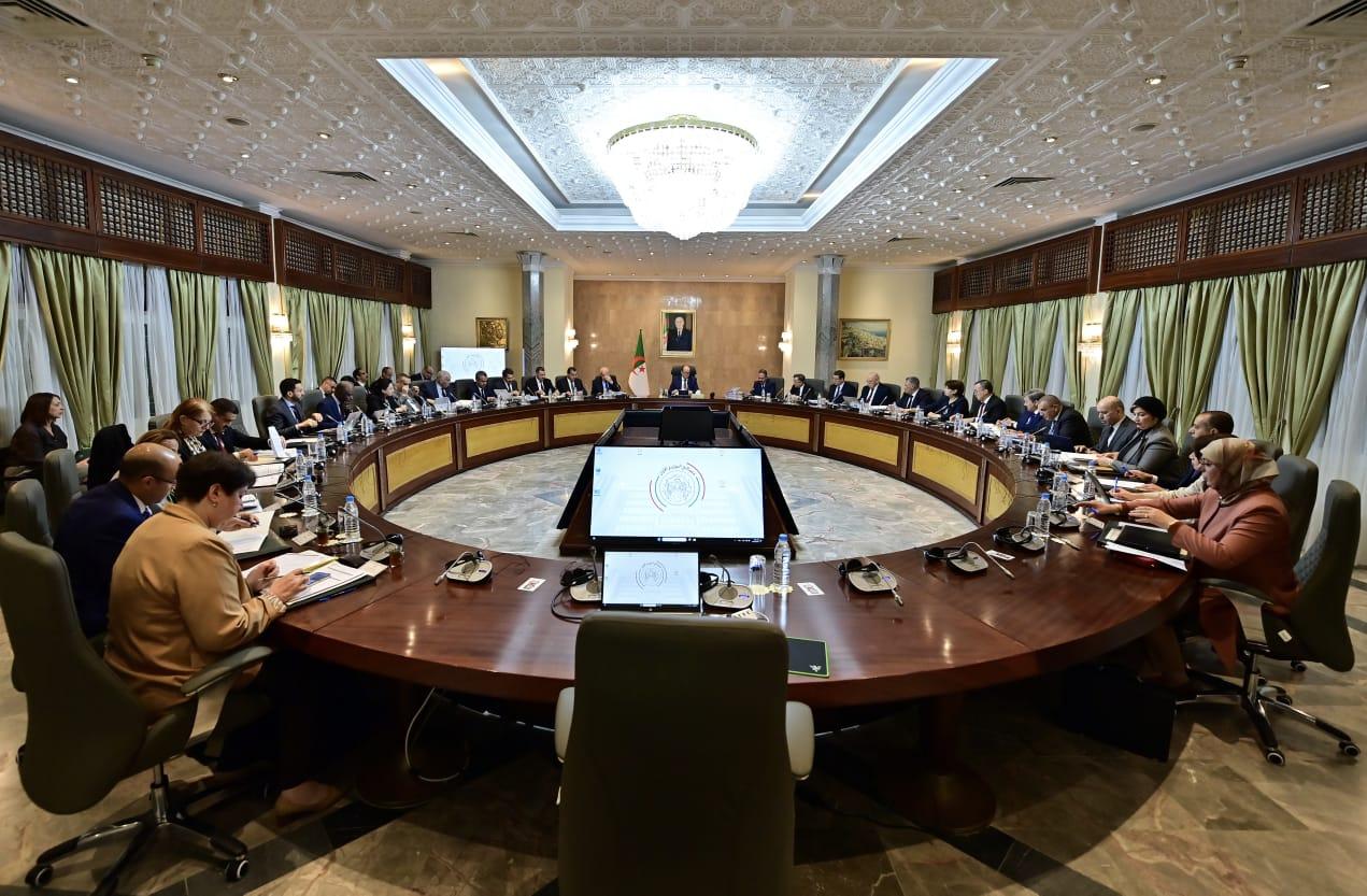 img-L’Algérie concrétise la reprise en main du commerce extérieur avec deux nouvelles agences