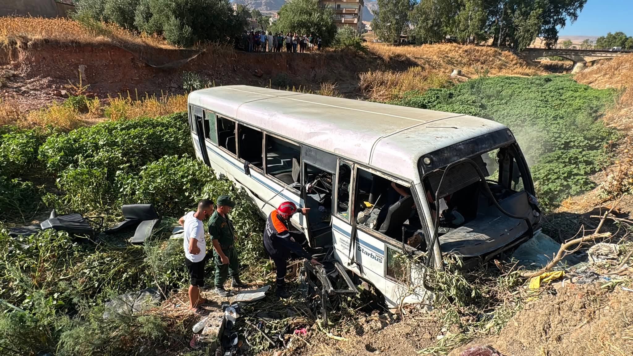 img-Constantine : six morts dans la chute d’un bus transportant des travailleurs