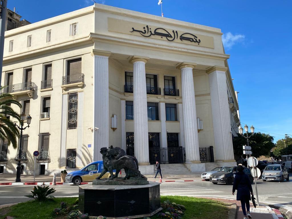 img-L’Algérie a brûlé près de 18 milliards de dollars de réserves en un an